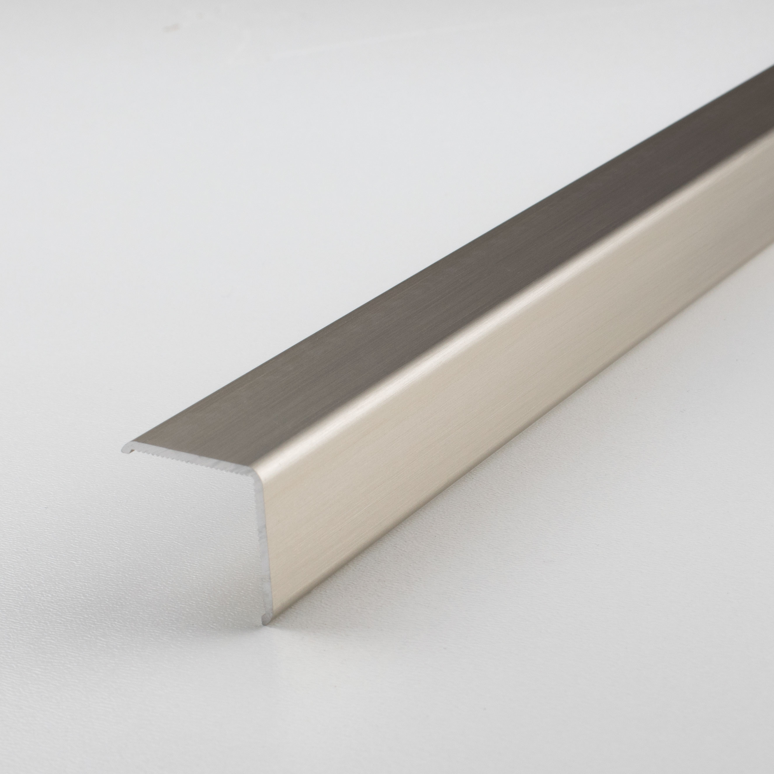 Auer Bau- & Montageprofile Requena Breite 20 - 25 mm Eckschutzwinkel Aluminium
