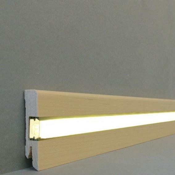 Licht - Fußleisten / Licht - Sockelleisten "Lübeck"(Echtholzfurnier - 16.61.5L) - Ahorn lackiert
