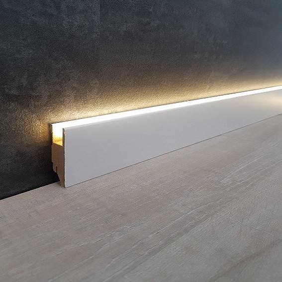 LED Lichtsockelleiste 7 x 19 mm