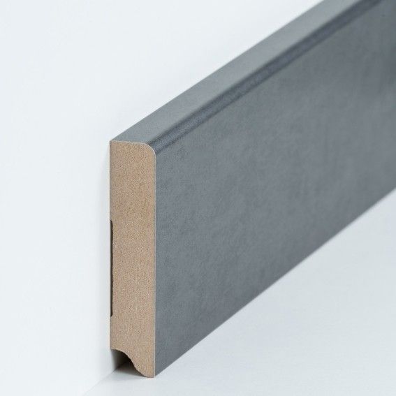 hochwertige_fussleiste_grau_foliert_mdf