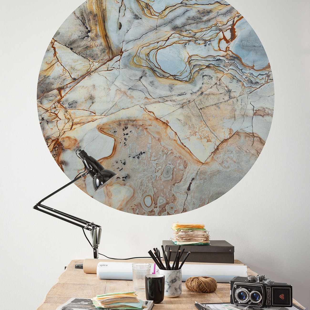 Komar Fototapete Disney Dot Marble Sphere 125 x 125 cm Vlies Selbstklebend Marble Sphere Goldlinien