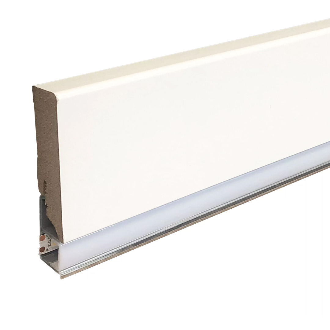 Moderne Licht Sockelleisten weiß lackiert (19 x 85 x 2400 mm)