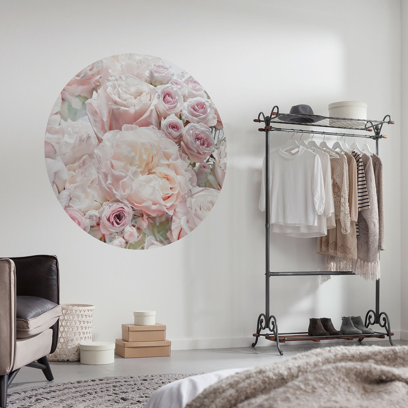 Komar Papier Peint numérique Photo sur Intissé Disney Pétales de roses 125 x 125 cm Autocollant rond