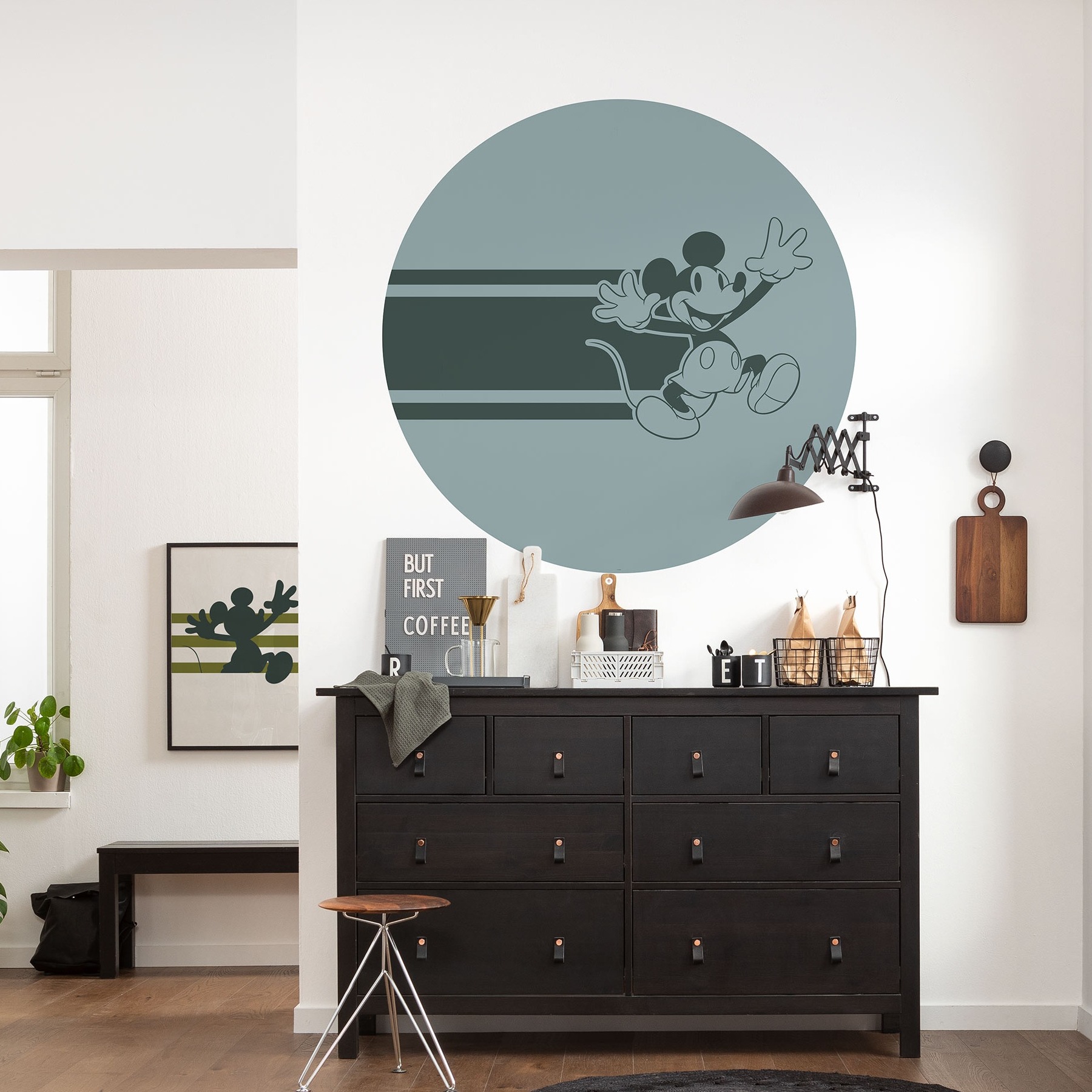Komar Fototapete Disney Dot Micky Bonjour 125 x 125 cm Vlies Selbstklebend Micky Maus Cartoon