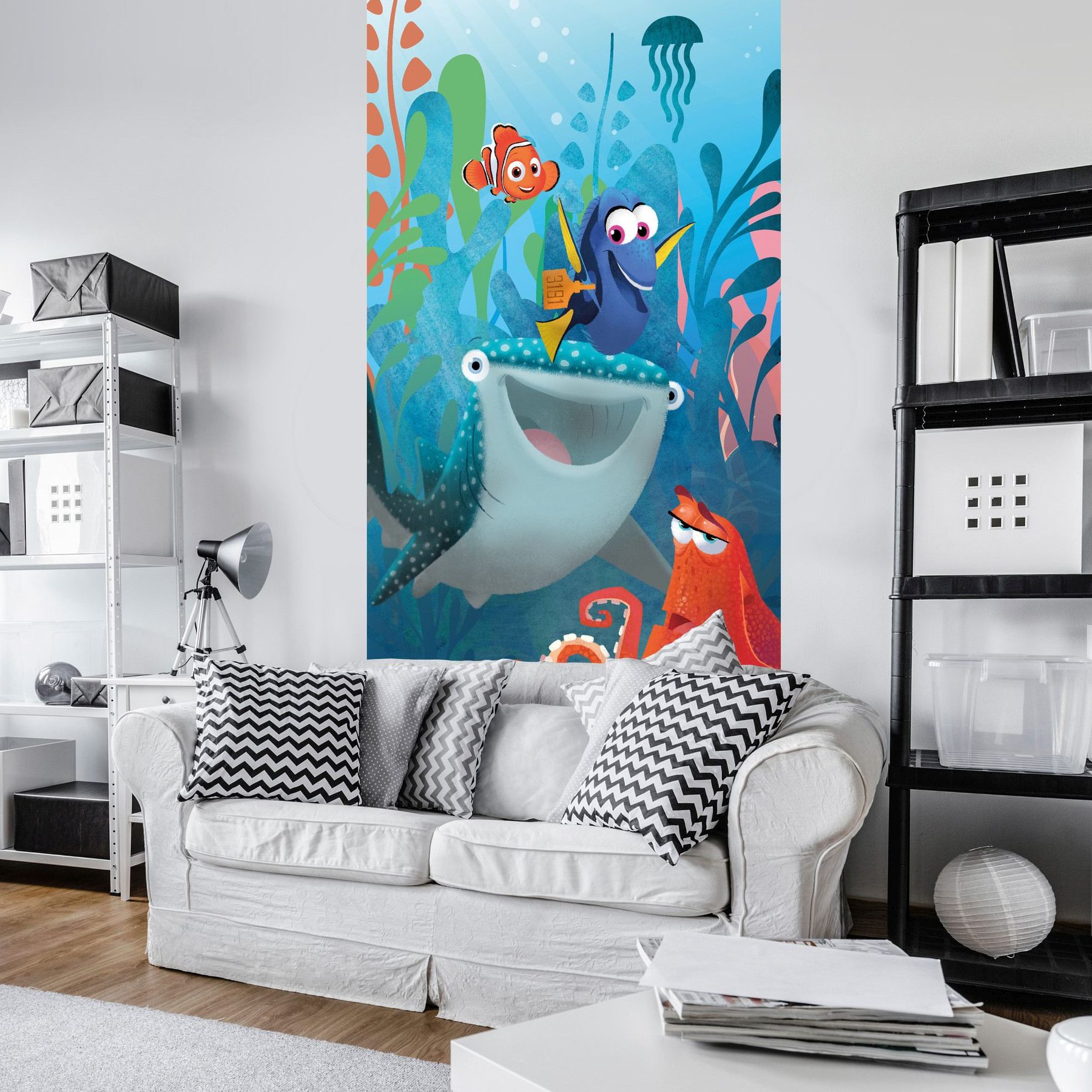 Papel pintado fotográfico Komar de Disney Buscando a Dory en acuarela, 250 x 150 cm, tejido no tejido, con diseño de Dory y peces del mar.