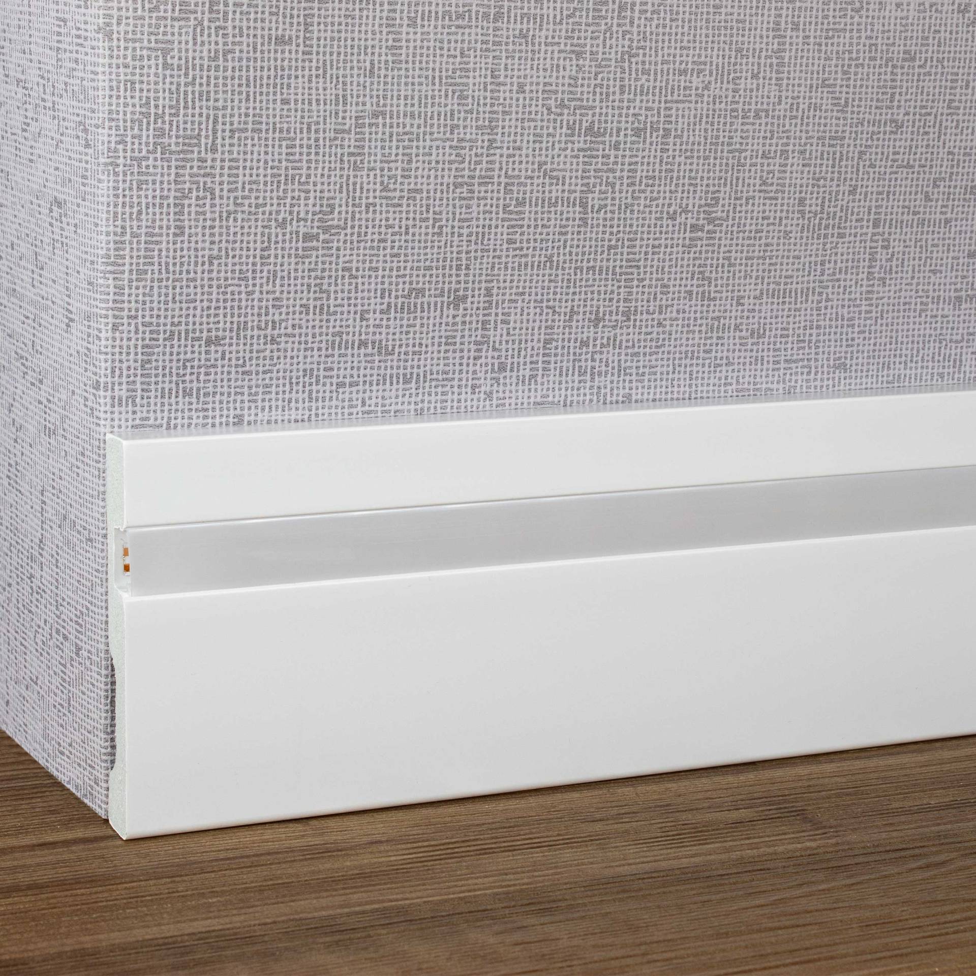 Licht Sockelleiste Weiß Kunststoff 15 x 100 x 2000 mm eckiges Profil PROVISTON